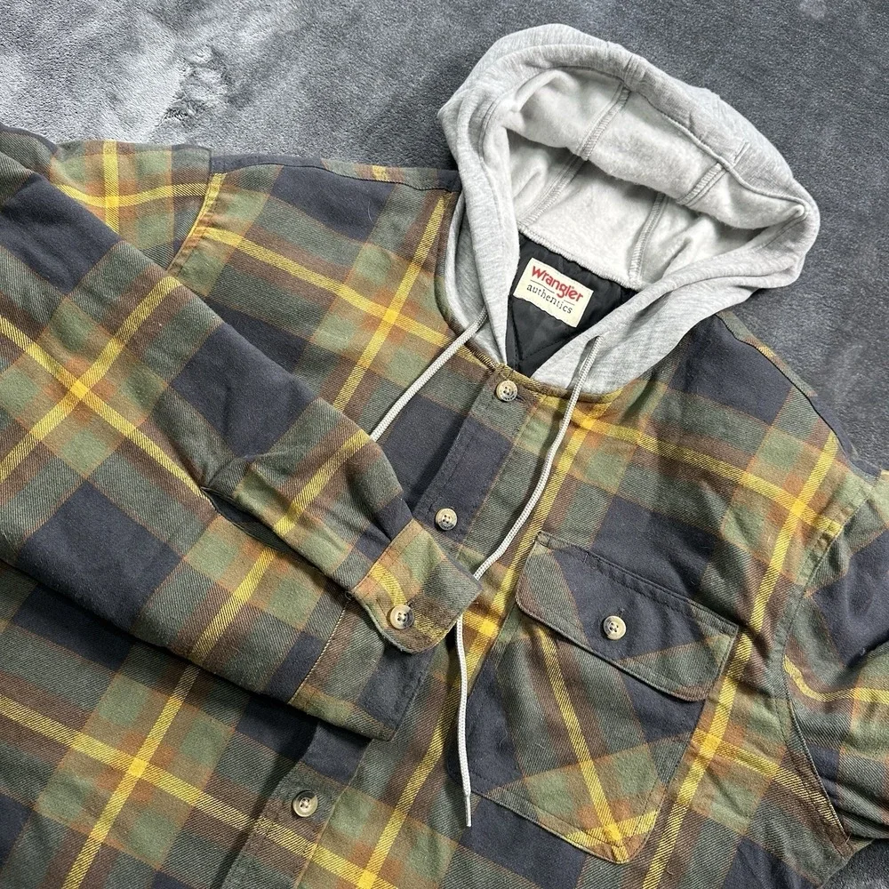 Wrangler Jacket Mens LARGE Red‎ Hooded Lined Flannel Shirt Shacket Side Pockets